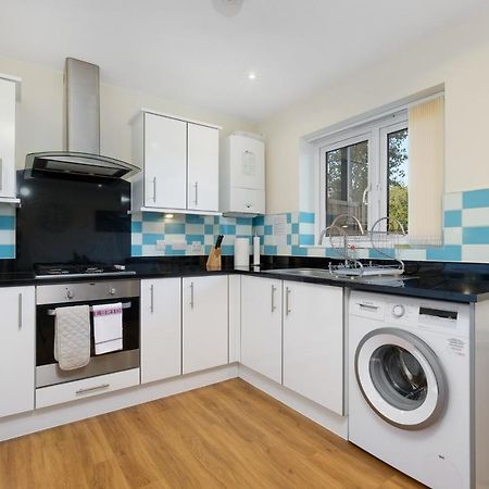 London Heathrow Living Serviced Apartments By Ferndale Stanwell ภายนอก รูปภาพ