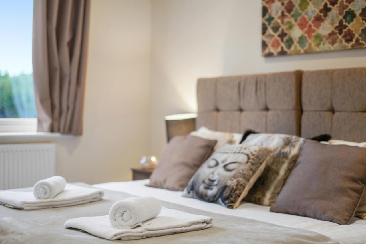 London Heathrow Living Serviced Apartments By Ferndale Stanwell ภายนอก รูปภาพ