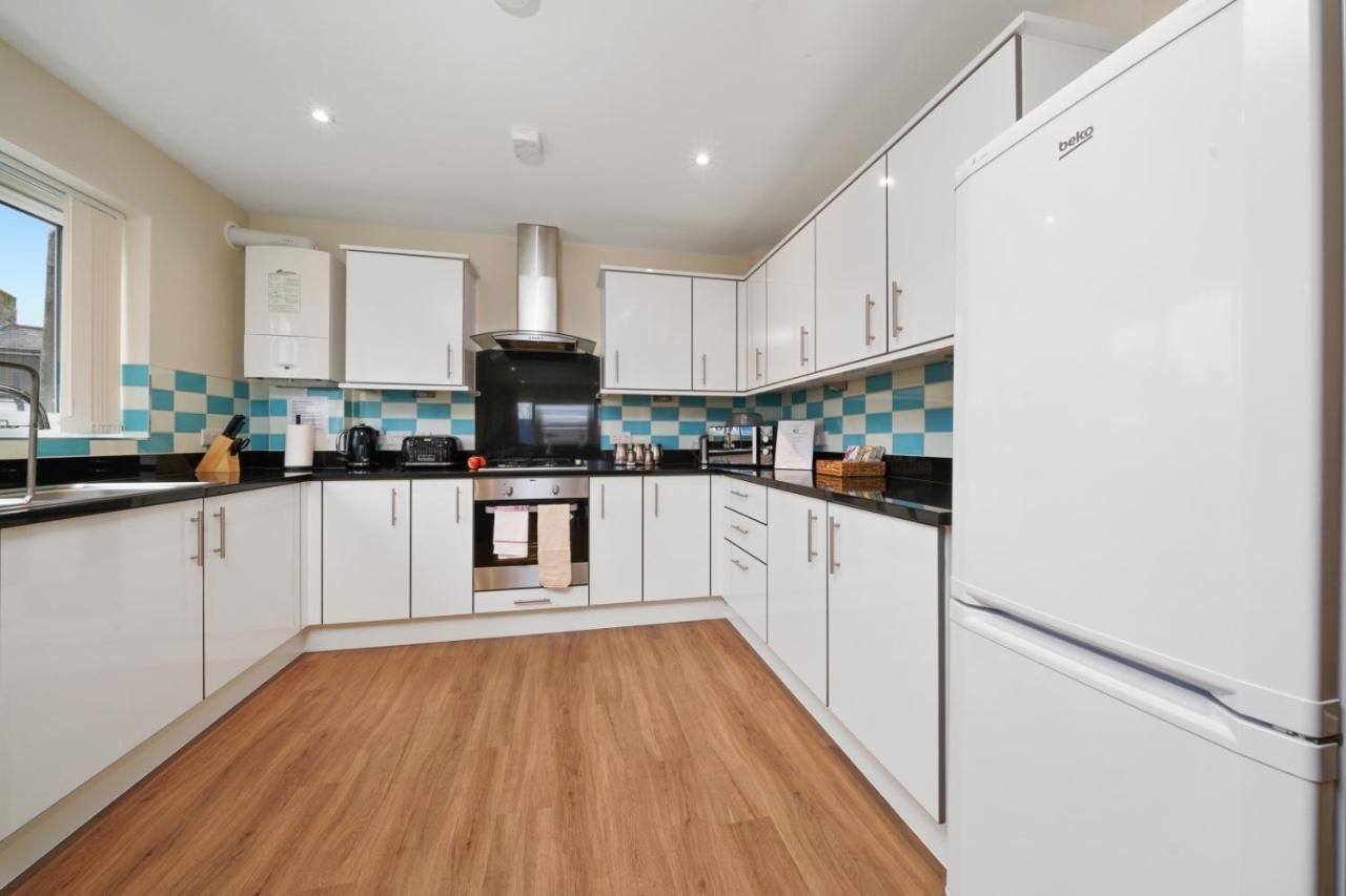 London Heathrow Living Serviced Apartments By Ferndale Stanwell ภายนอก รูปภาพ