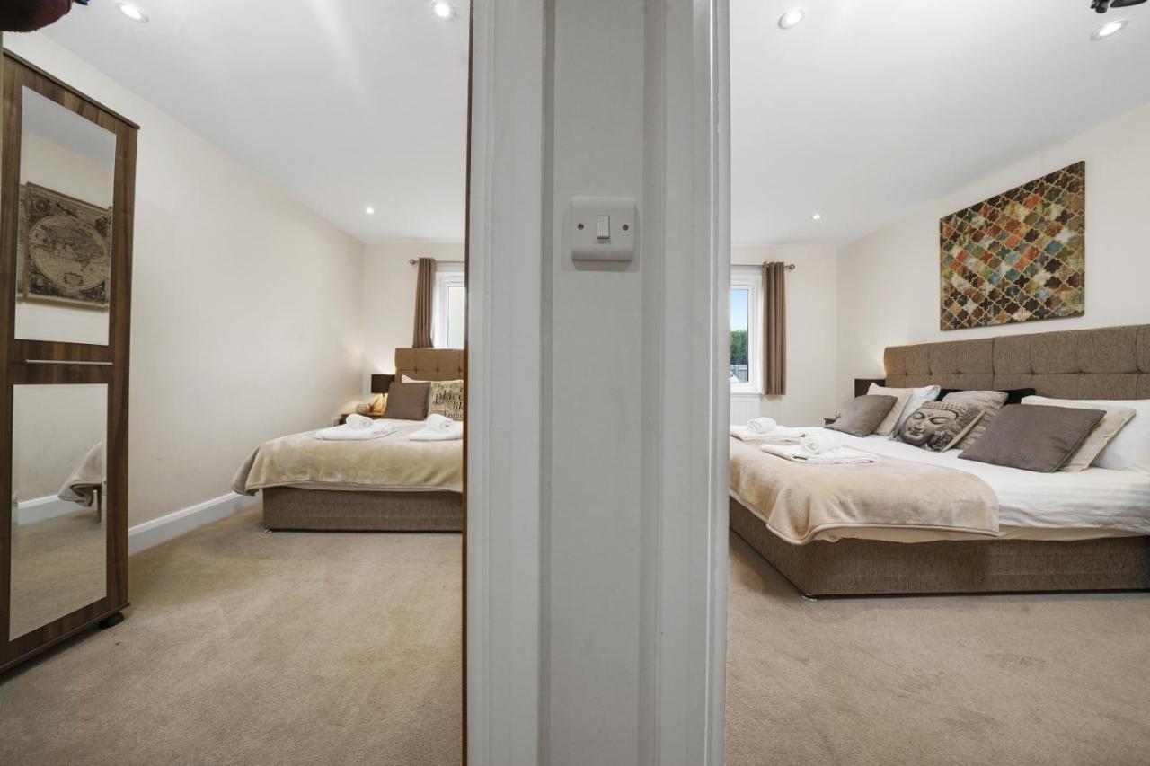 London Heathrow Living Serviced Apartments By Ferndale Stanwell ภายนอก รูปภาพ